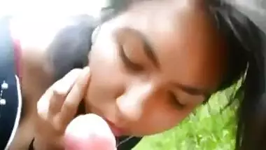 Girl outdoor fun with BF show her nice boobs n sucking dick clear audio @ Leopard69Puma