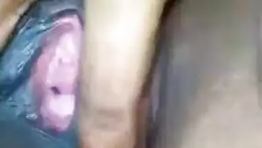 Amateur Desi gal shows she is ready for sex by touching bald XXX twat