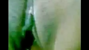 Smita shy to show infront of BF