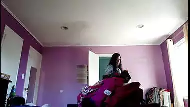 Spying on matured desi aunty dressing in bedroom