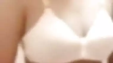 Today Exclusive- Desi Tamil Girl Showing Her Boobs And Pussy On Video Call Part 3